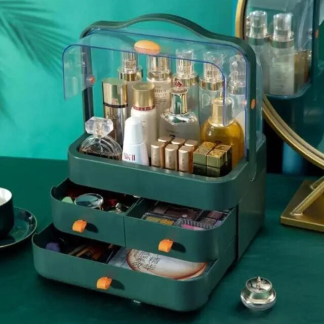 3D Cosmetic Holder